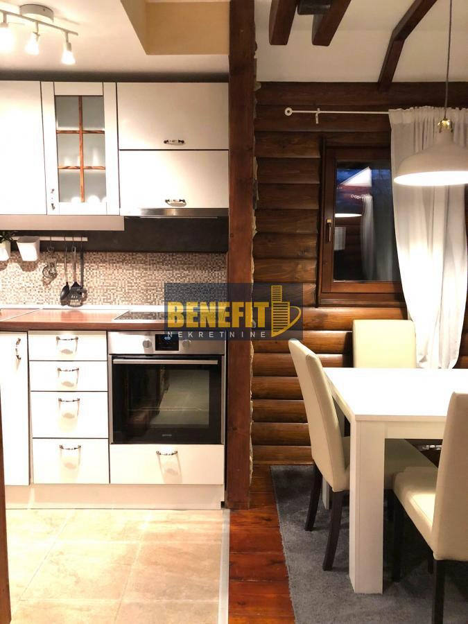 Коммерческая недвижимость, 4575 м², 890 000$ — FAKTOR