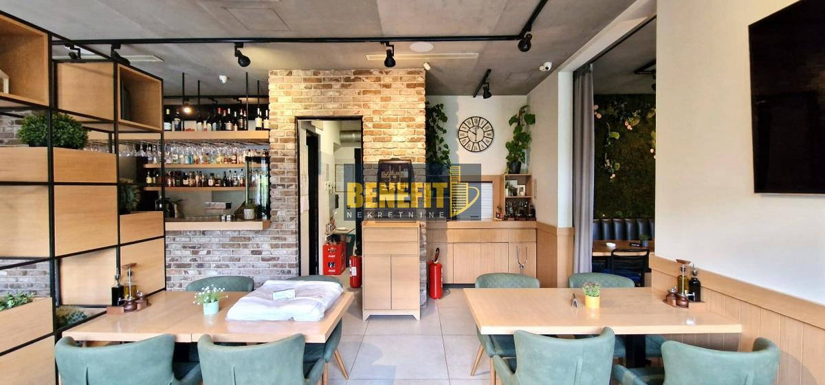 Коммерческая недвижимость, 2433 м², 980 000$ — FAKTOR
