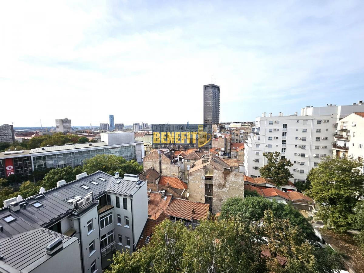 Квартира, 1066 м², 410 000$ — FAKTOR