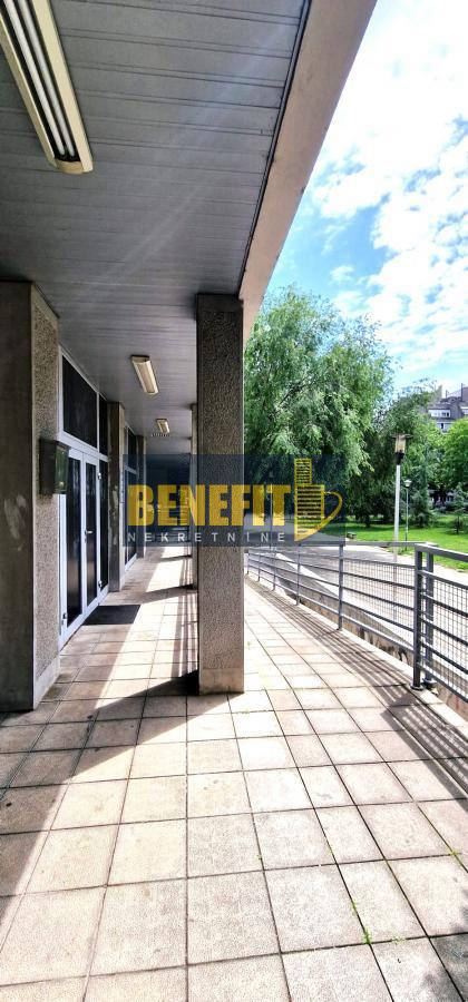 Коммерческая недвижимость, 2433 м², 980 000$ — FAKTOR