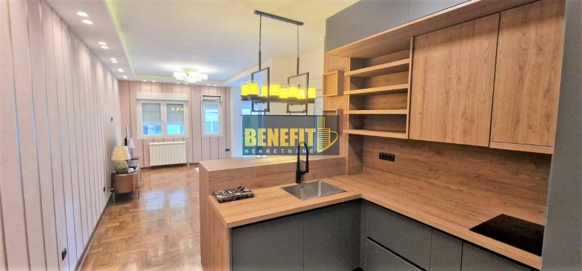Квартира, 710 м², 268 000$ — FAKTOR