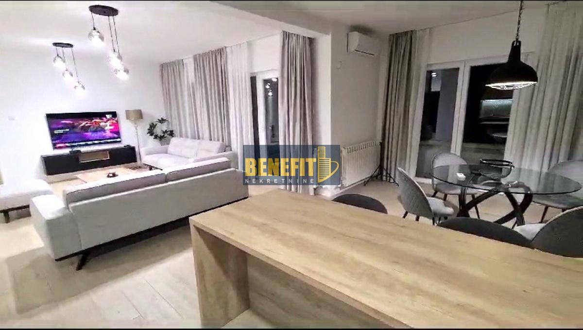 Квартира, 1561 м², 630 000$ — FAKTOR