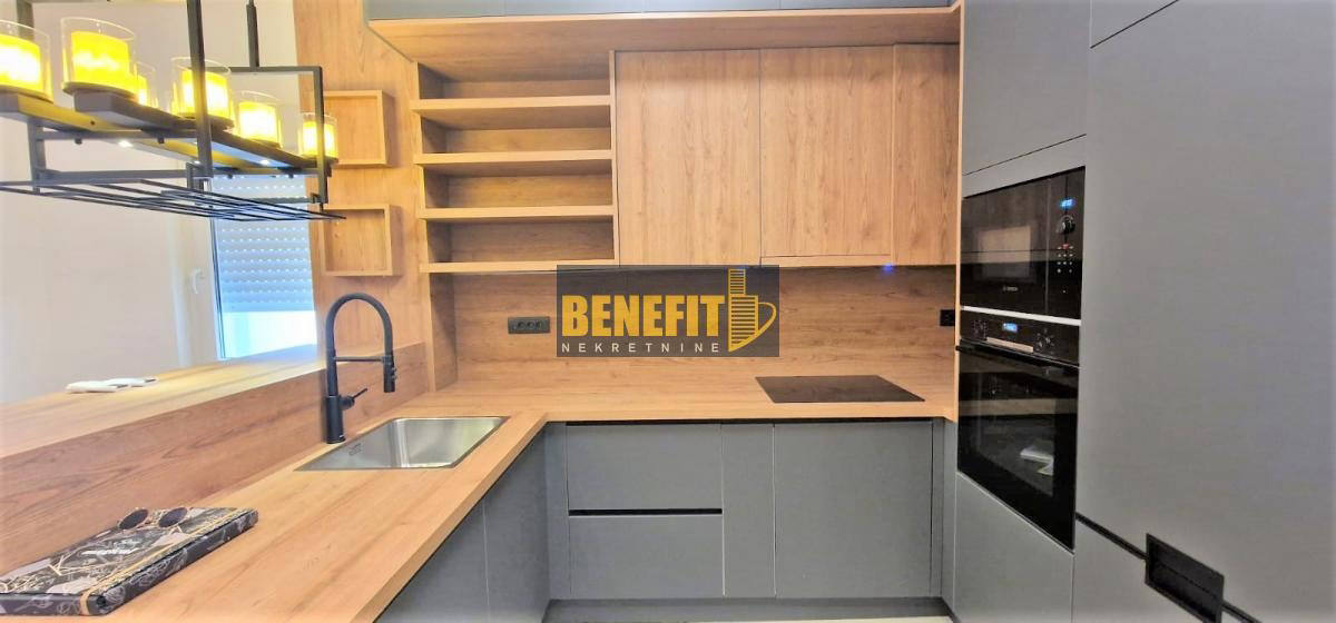 Квартира, 710 м², 268 000$ — FAKTOR