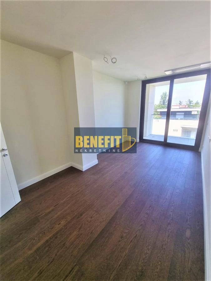 Квартира, 2002 м², 1 095 000$ — FAKTOR