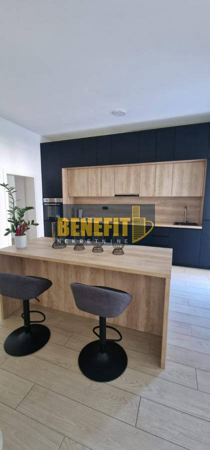 Квартира, 2368 м², 880 000$ — FAKTOR