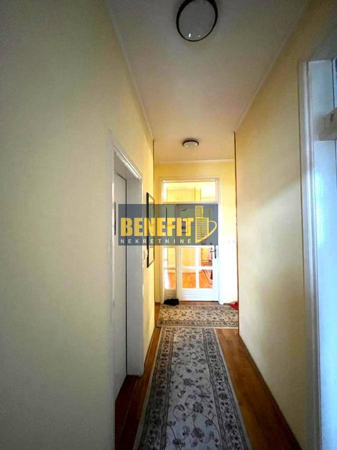 Квартира, 1055 м², 286 000$ — FAKTOR