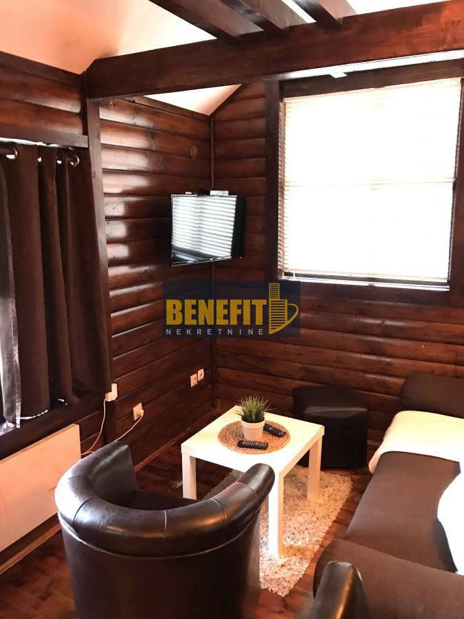 Коммерческая недвижимость, 4575 м², 890 000$ — FAKTOR
