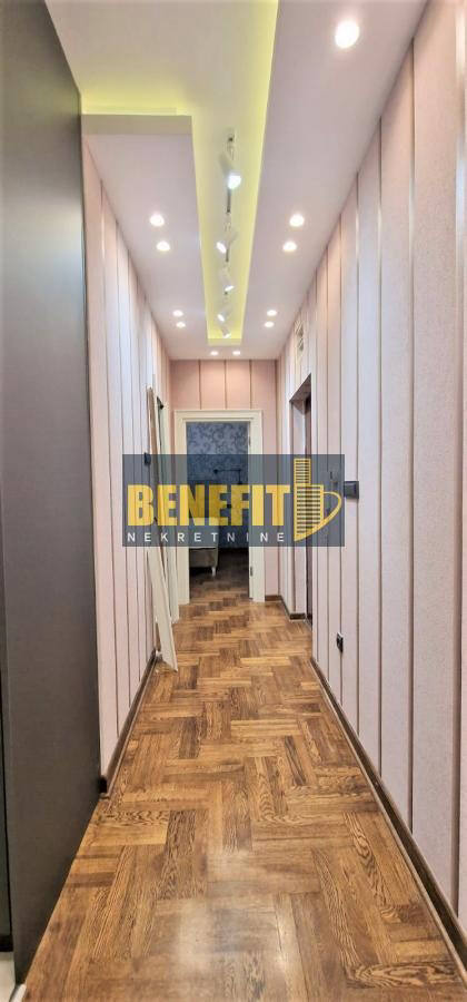 Квартира, 710 м², 268 000$ — FAKTOR