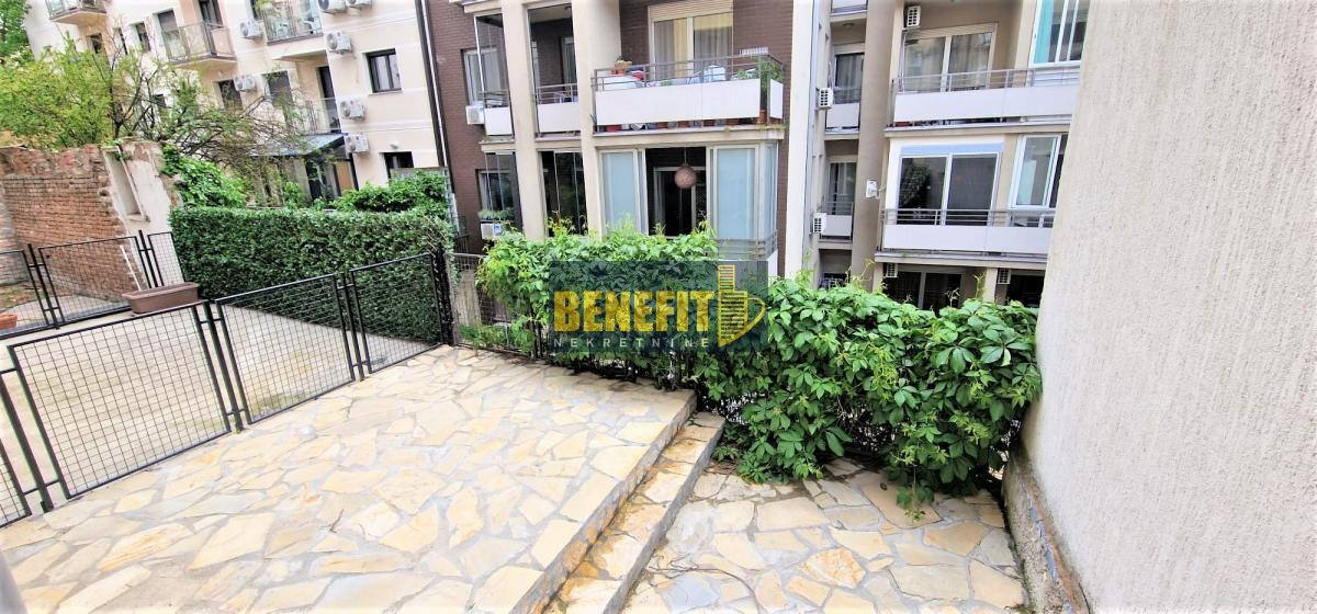 Квартира, 710 м², 268 000$ — FAKTOR