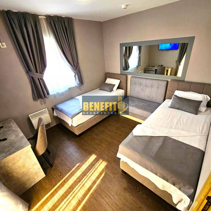 Комерційна нерухомість, 15231 м², 2 400 000$ — FAKTOR