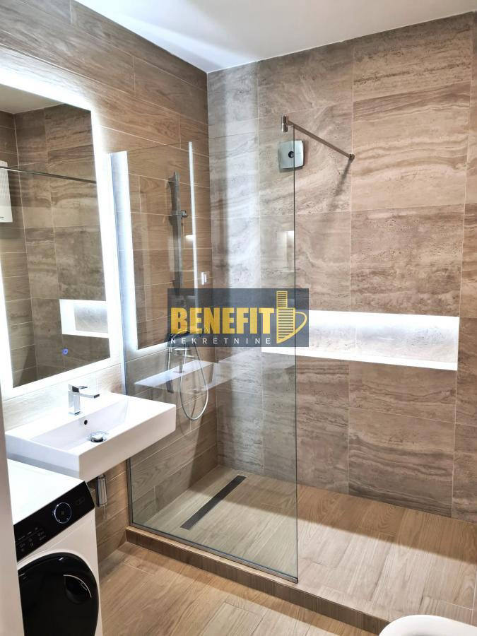 Квартира, 1561 м², 630 000$ — FAKTOR