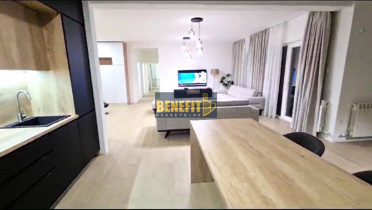 Квартира, 1561 м², 630 000$ — FAKTOR