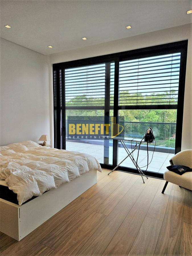 Квартира, 1862 м², 1 200 000$ — FAKTOR