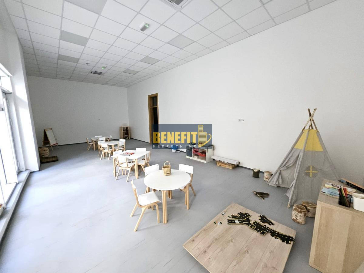 Комерційна нерухомість, 8073 м², 2 350 000$ — FAKTOR