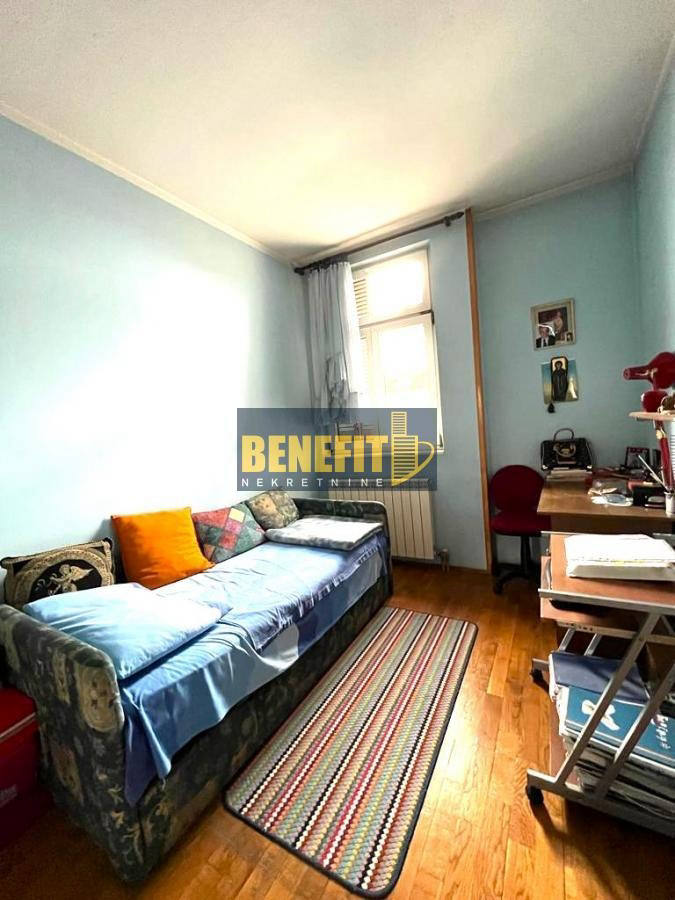 Квартира, 1055 м², 286 000$ — FAKTOR