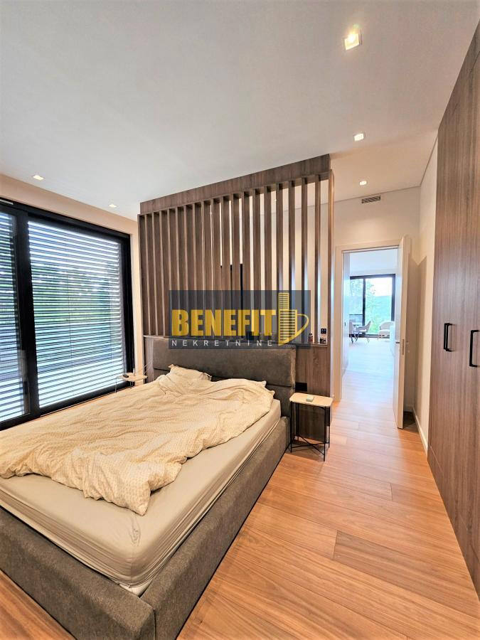 Квартира, 1862 м², 1 200 000$ — FAKTOR