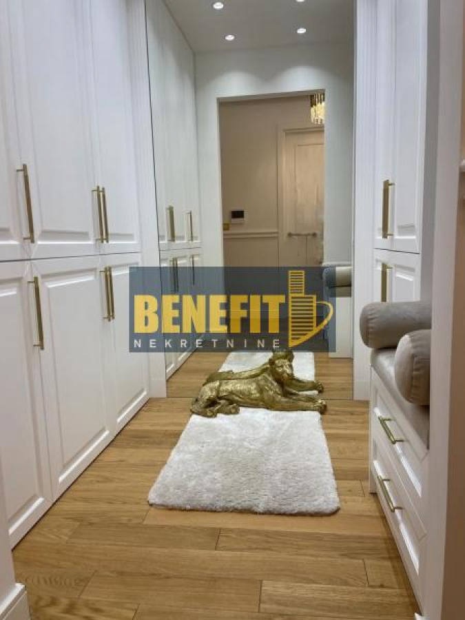 Квартира, 1884 м², 1 150 000$ — FAKTOR