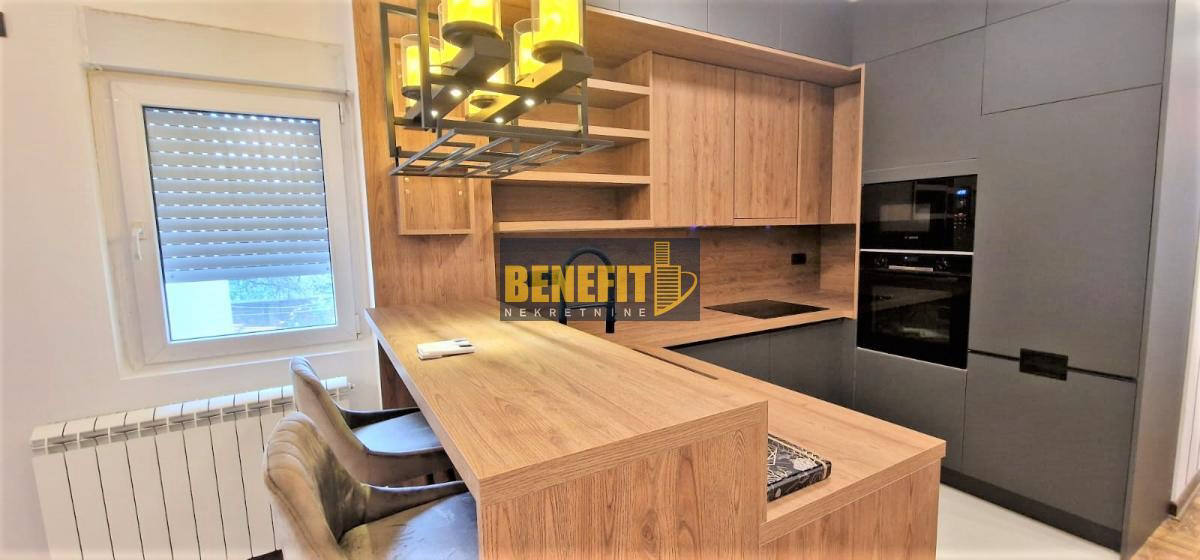 Квартира, 710 м², 268 000$ — FAKTOR