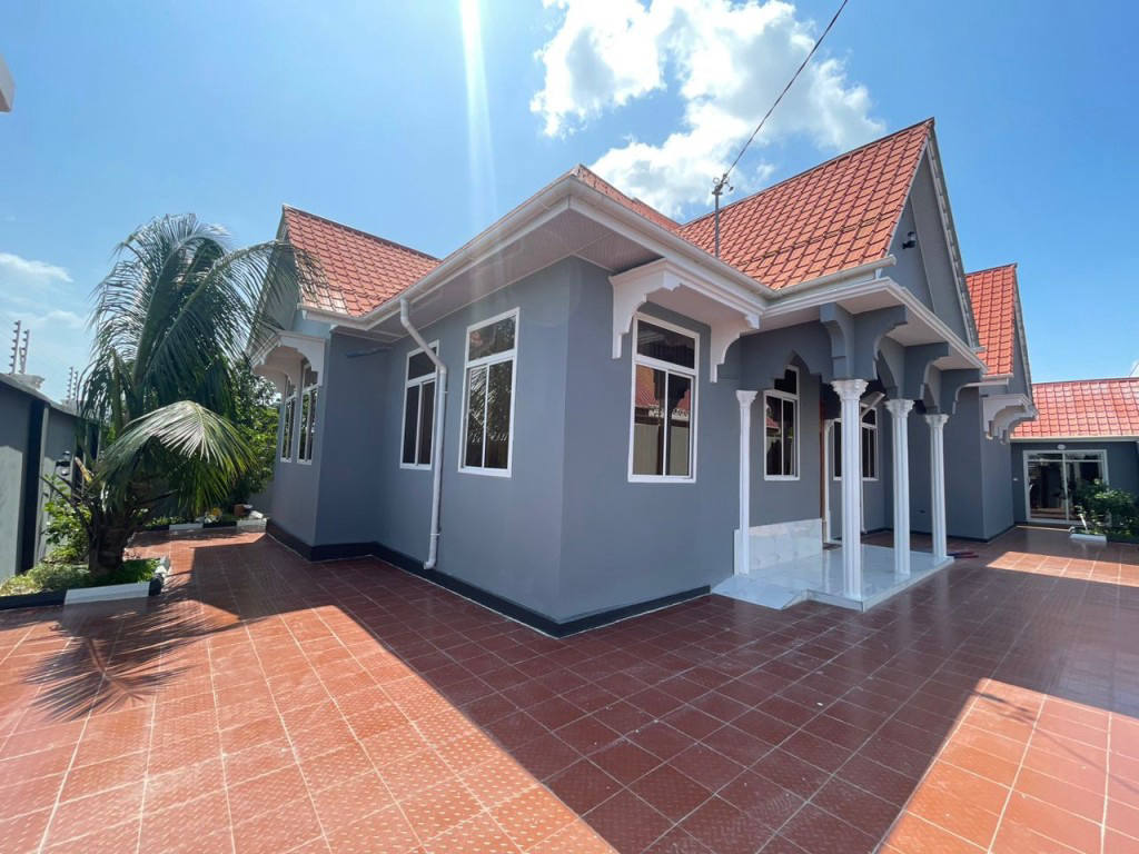 Будинок, 5382 м², 110 000$ — FAKTOR