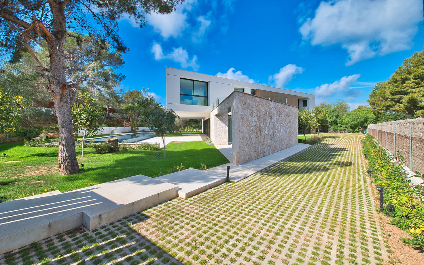 Дом, 7158 м², 4 932 620$ — FAKTOR