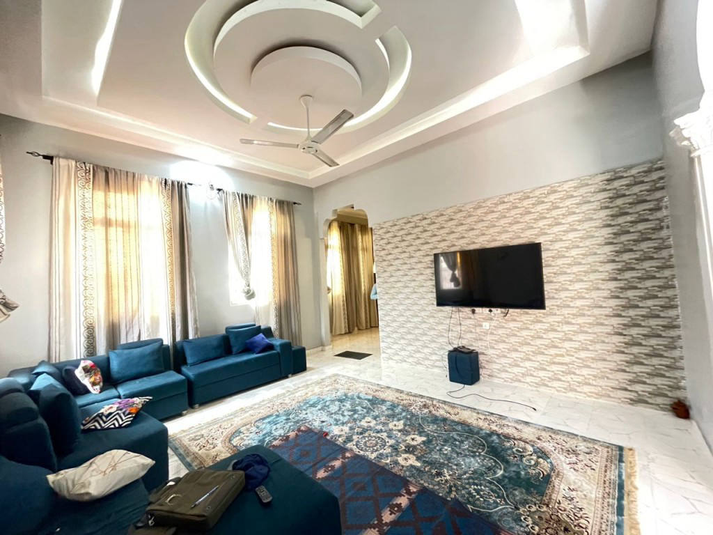 Будинок, 5382 м², 110 000$ — FAKTOR