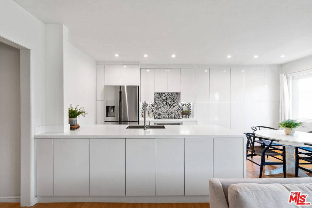 Квартира, 662 м², 749 000$ — FAKTOR