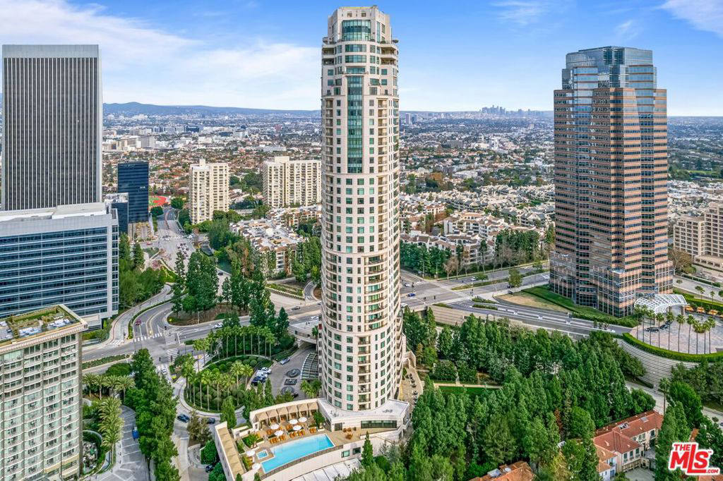 Квартира, 4450 м², 13 995 000$ — FAKTOR