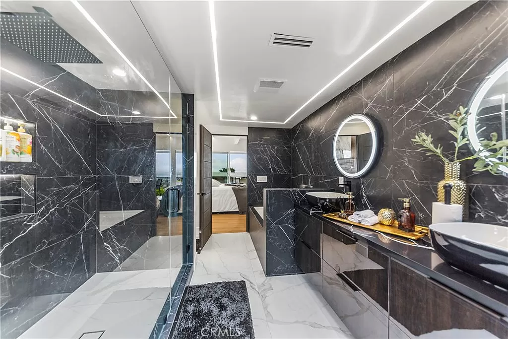 Дом, 3251 м², 6 499 000$ — FAKTOR