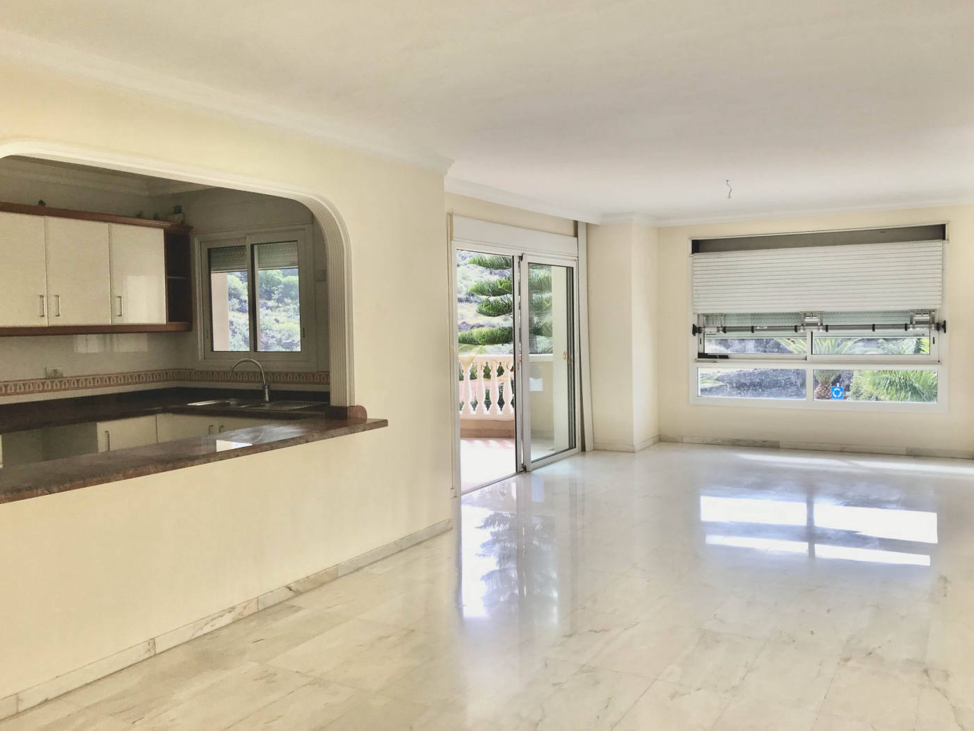 Квартира, 1249 м², 385 000$ — FAKTOR