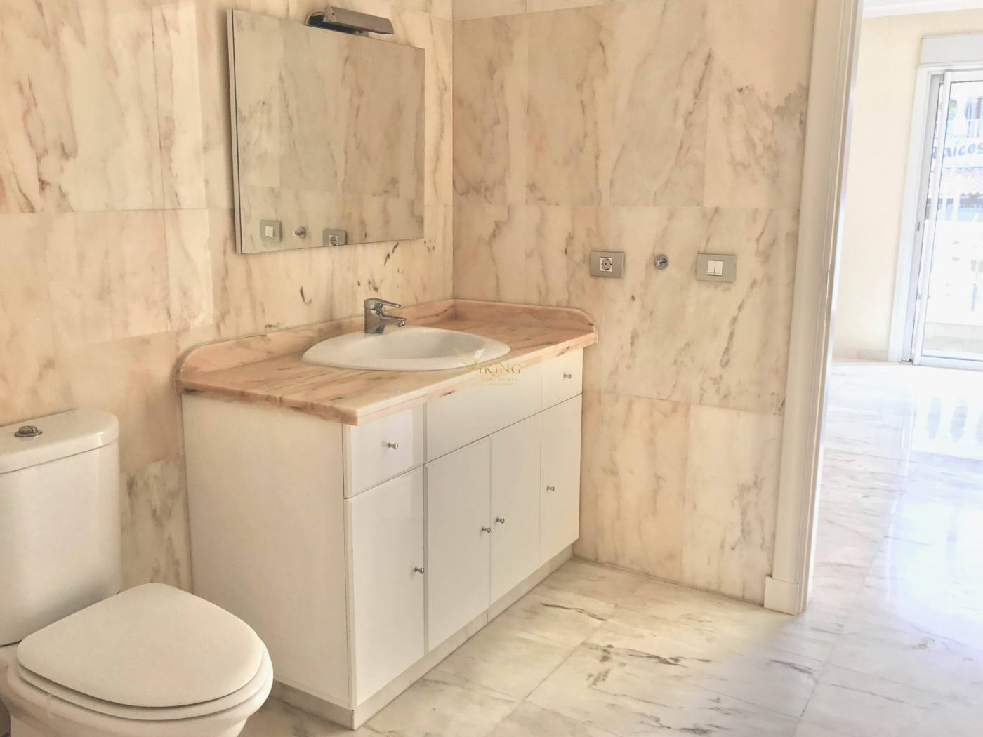 Квартира, 1249 м², 385 000$ — FAKTOR