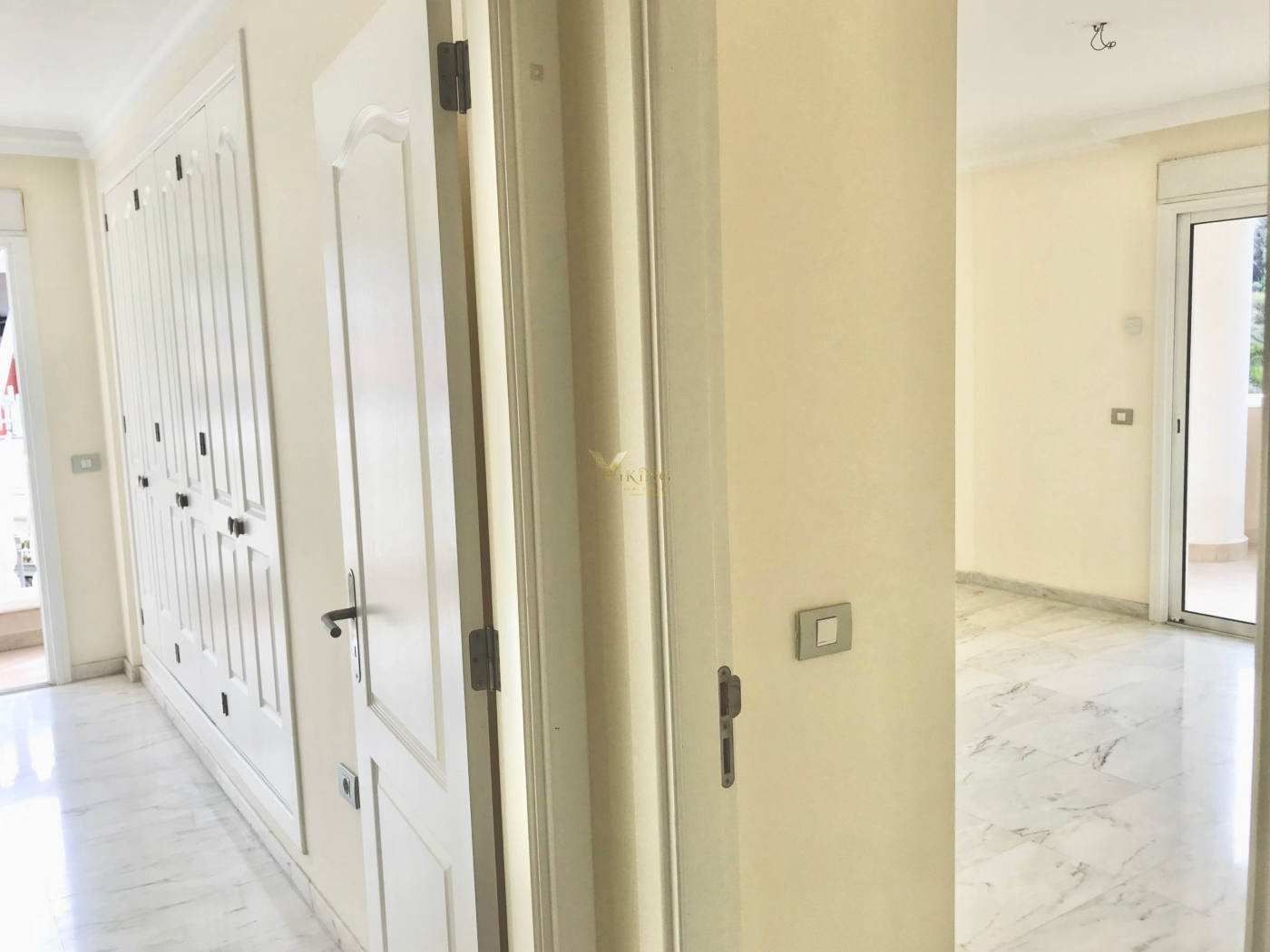 Квартира, 1249 м², 385 000$ — FAKTOR