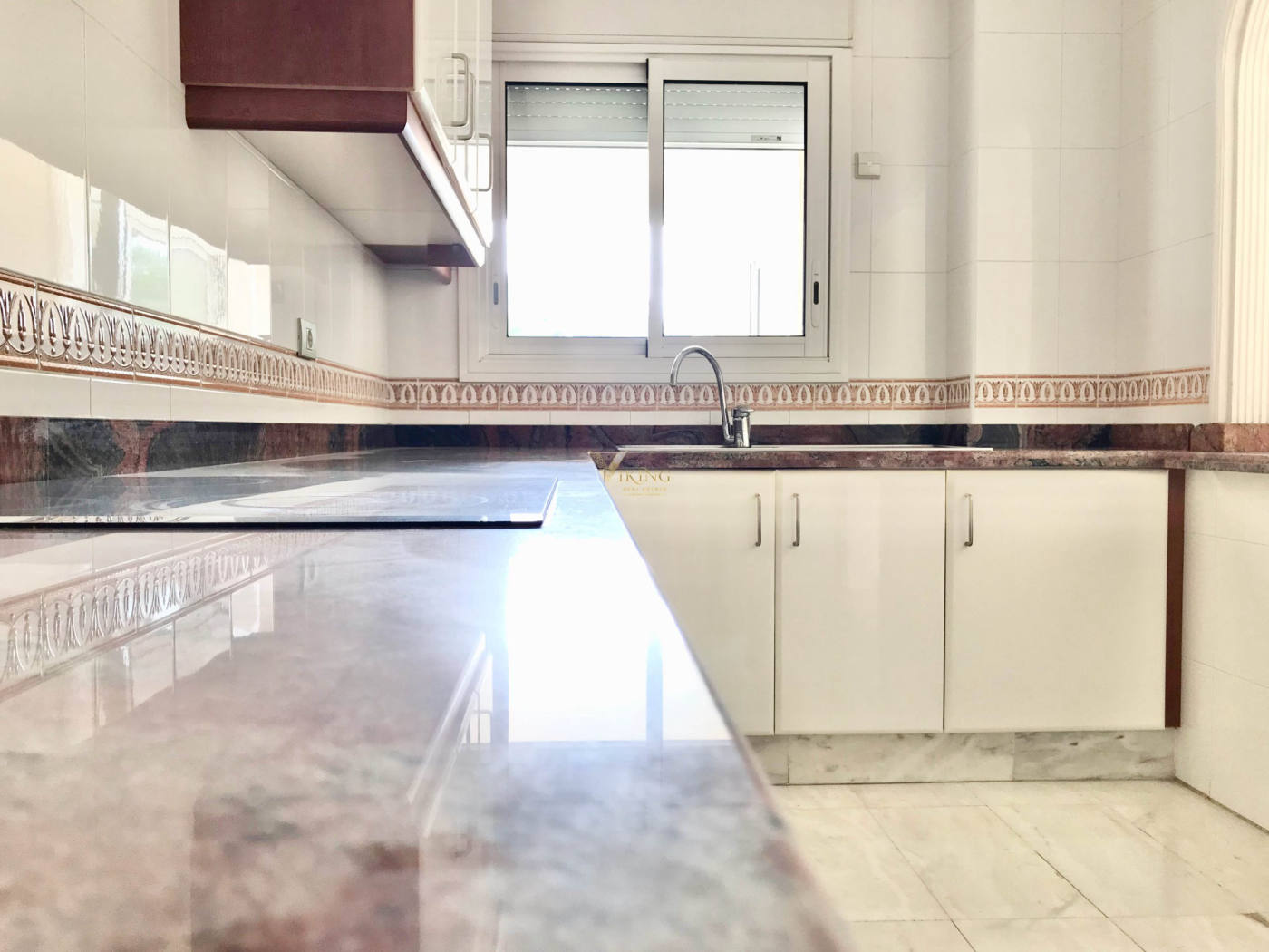 Квартира, 1249 м², 385 000$ — FAKTOR