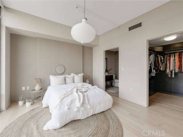 Квартира, 1689 м², 1 539 999$ — FAKTOR