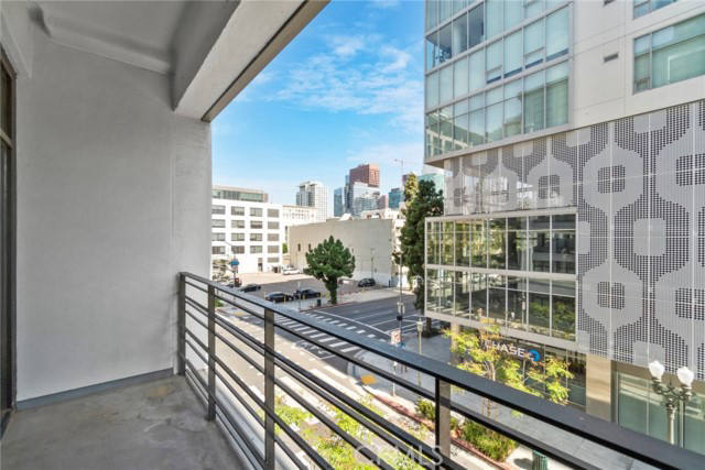 Квартира, 1090 м², 720 000$ — FAKTOR