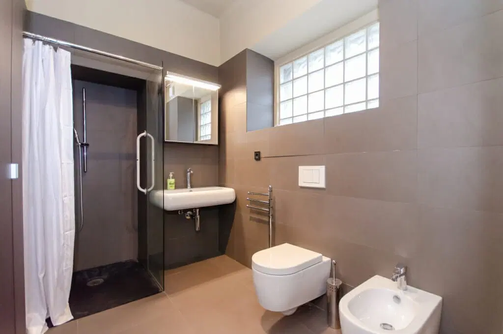 Комерційна нерухомість, 2895 м², 695 000$ — FAKTOR