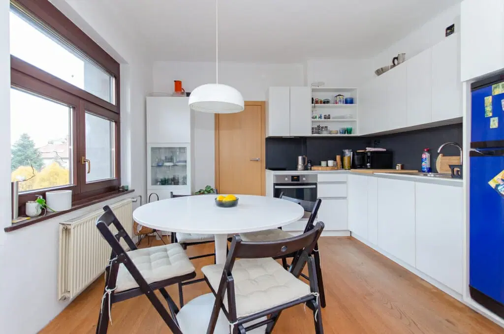 Комерційна нерухомість, 2895 м², 695 000$ — FAKTOR