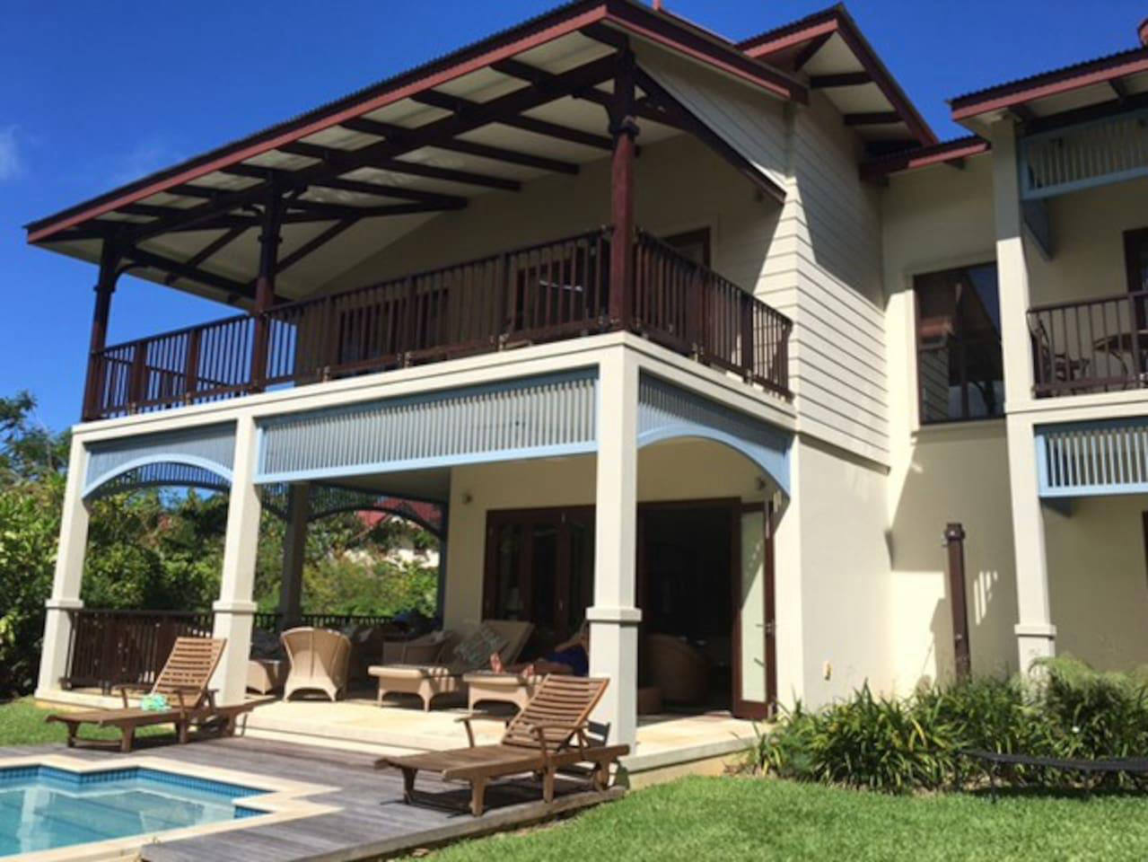 House, 3 509 m²