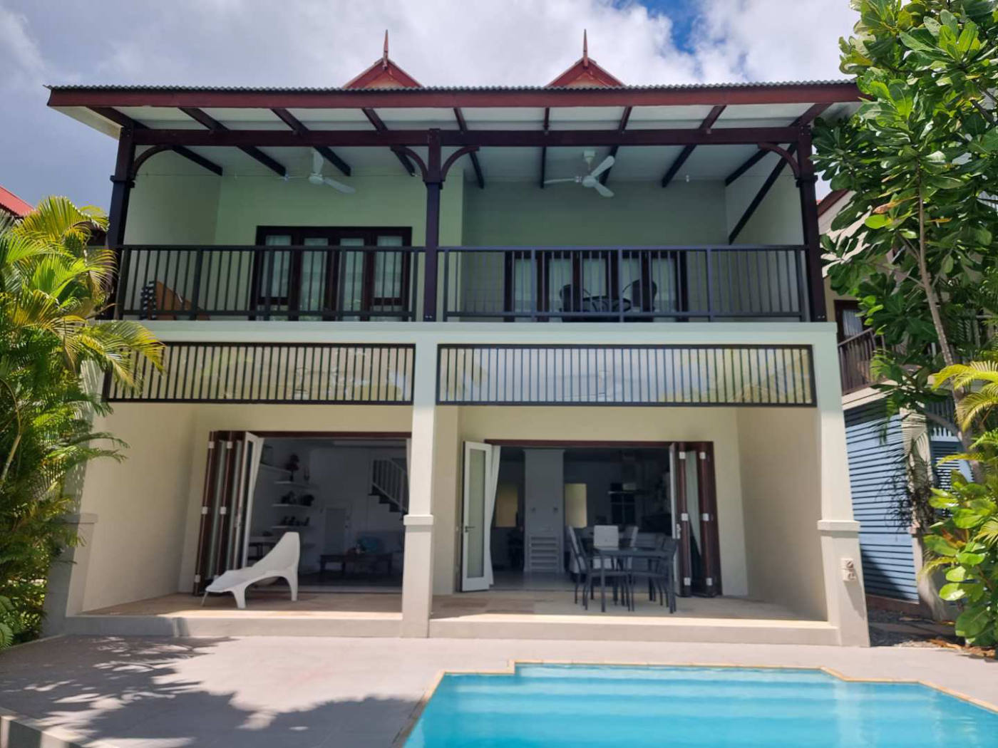 House, 3 229 m²