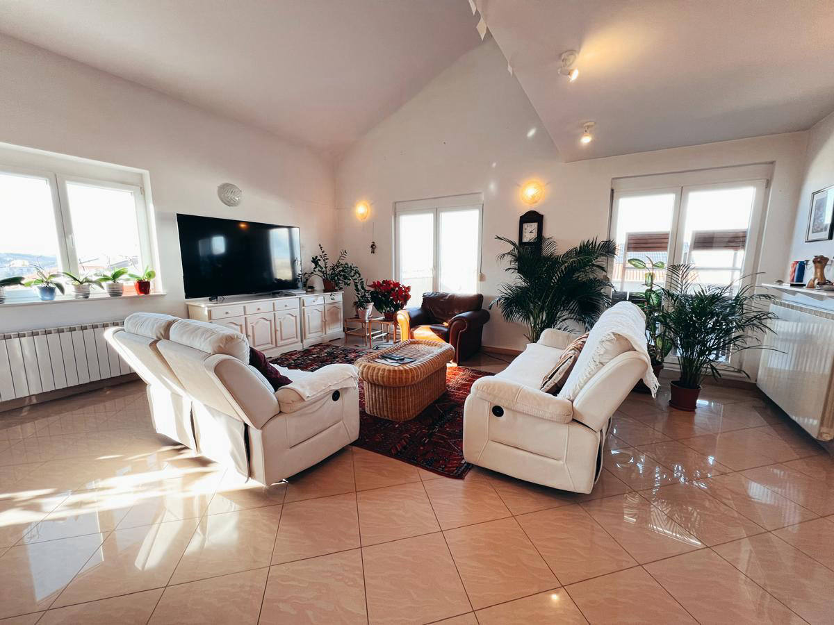 Квартира, 2540 м², 850 000$ — FAKTOR