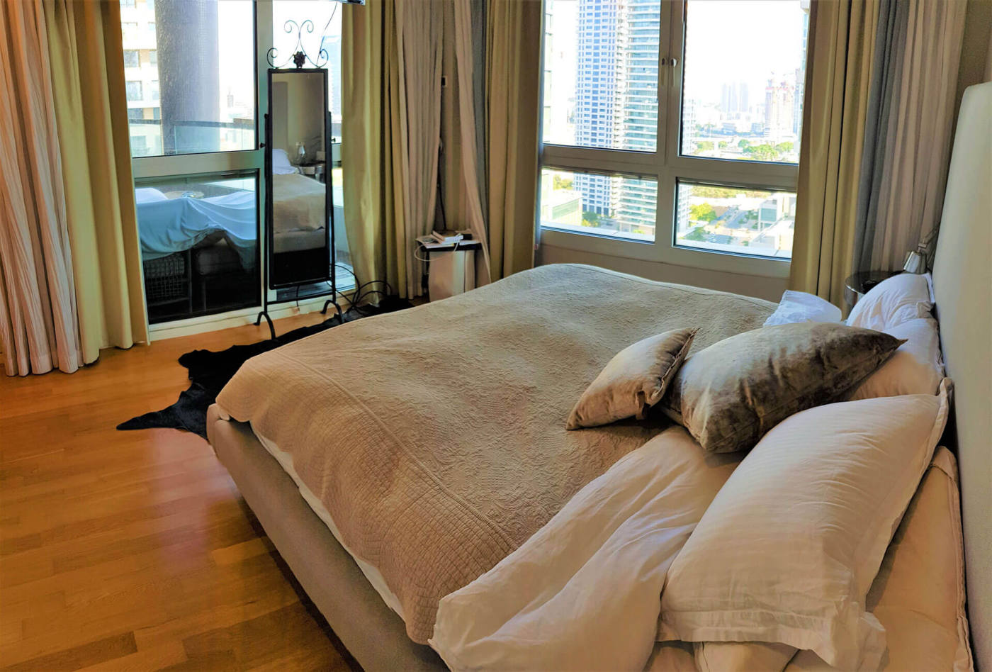 Квартира, 1507 м², 1 641 000$ — FAKTOR