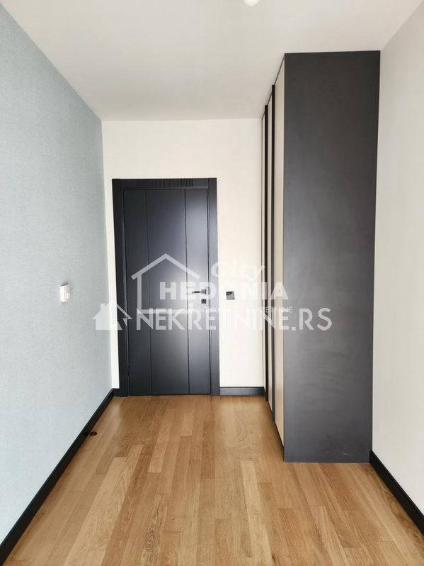 Квартира, 883 м², 518 052$ — FAKTOR