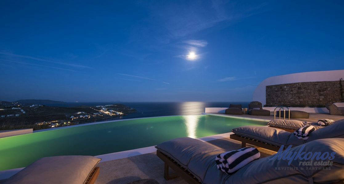 House, 2 367 m²