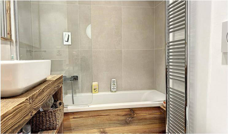 Квартира, 1184 м², 1 570 000$ — FAKTOR