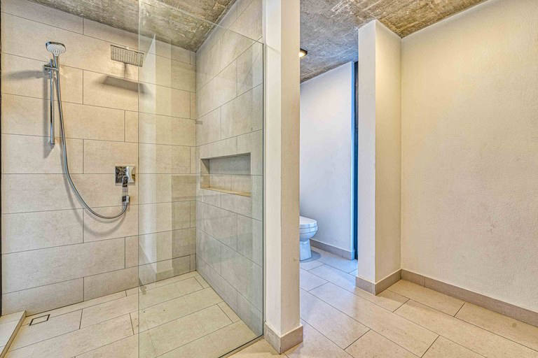 Квартира, 4198 м², 1 199 000$ — FAKTOR