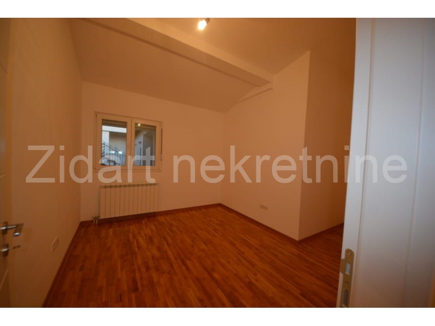 Квартира, 688 м², 138 000$ — FAKTOR