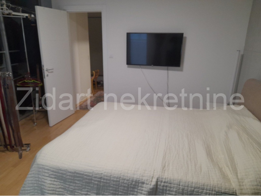 Квартира, 1055 м², 236 000$ — FAKTOR