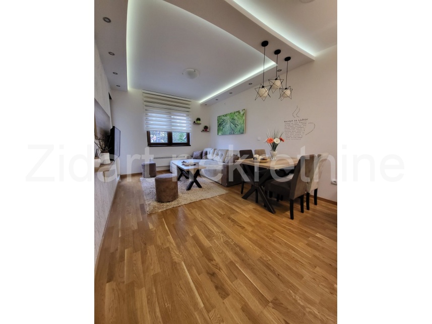 Квартира, 441 м², 110 000$ — FAKTOR