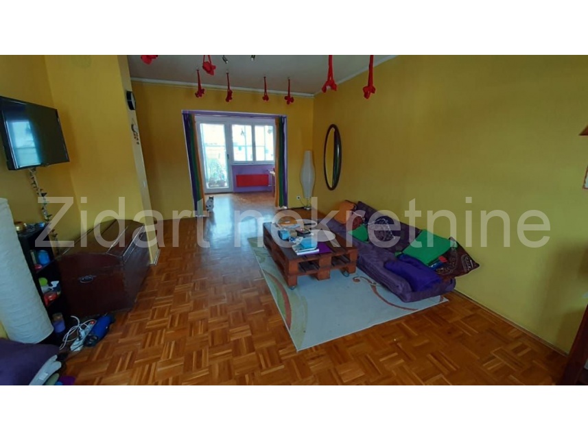 Квартира, 958 м², 161 000$ — FAKTOR