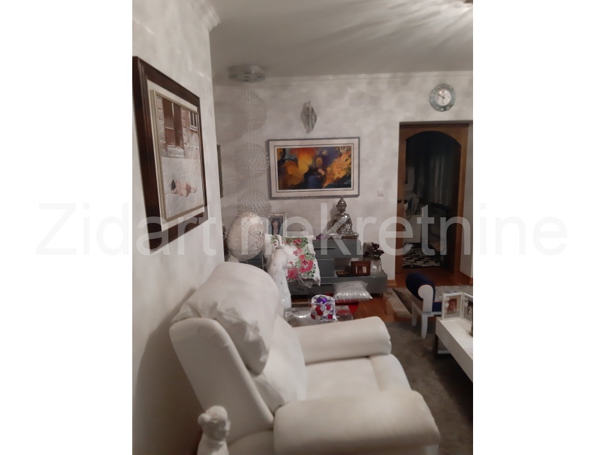 Квартира, 1001 м², 300 000$ — FAKTOR